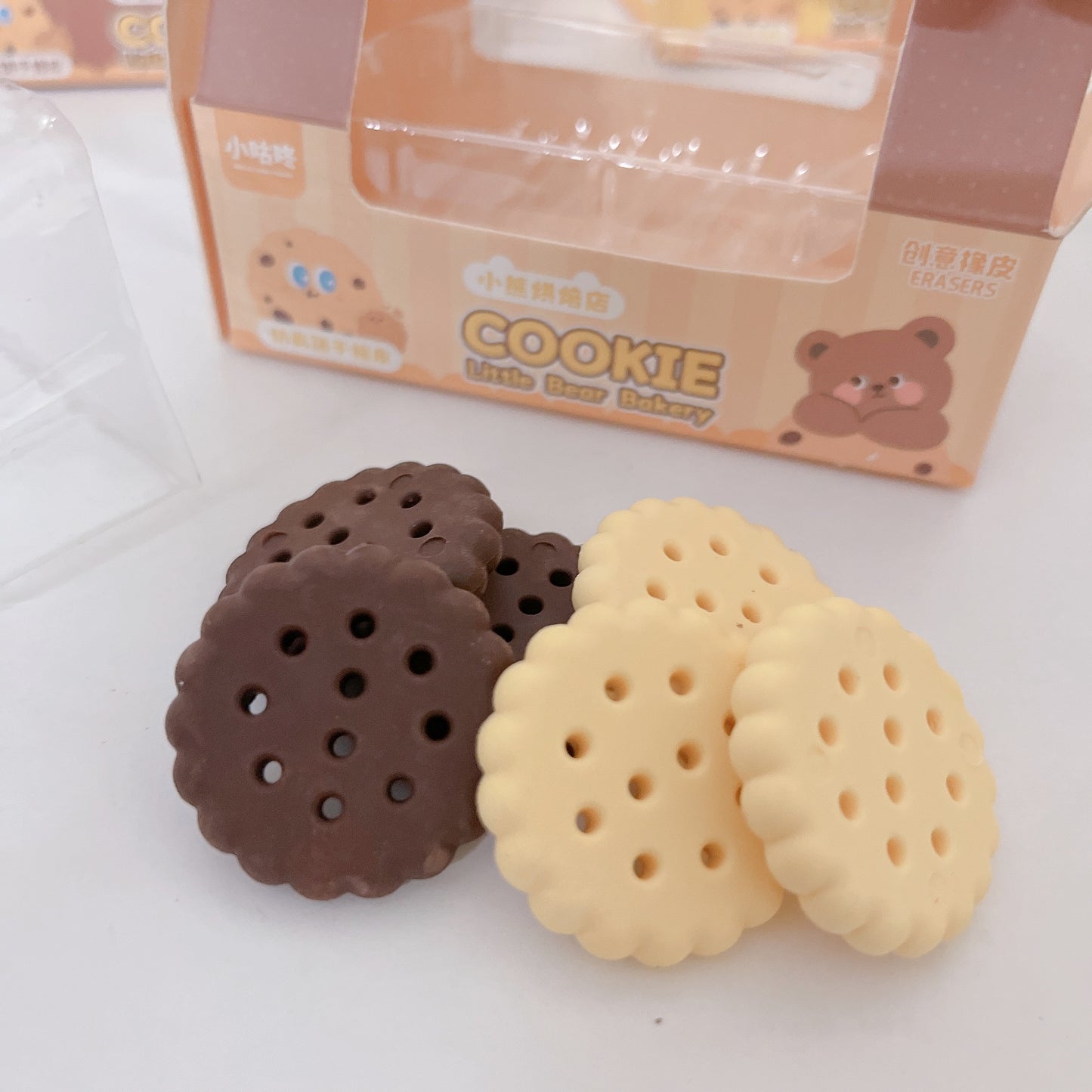Cookie box eraser set