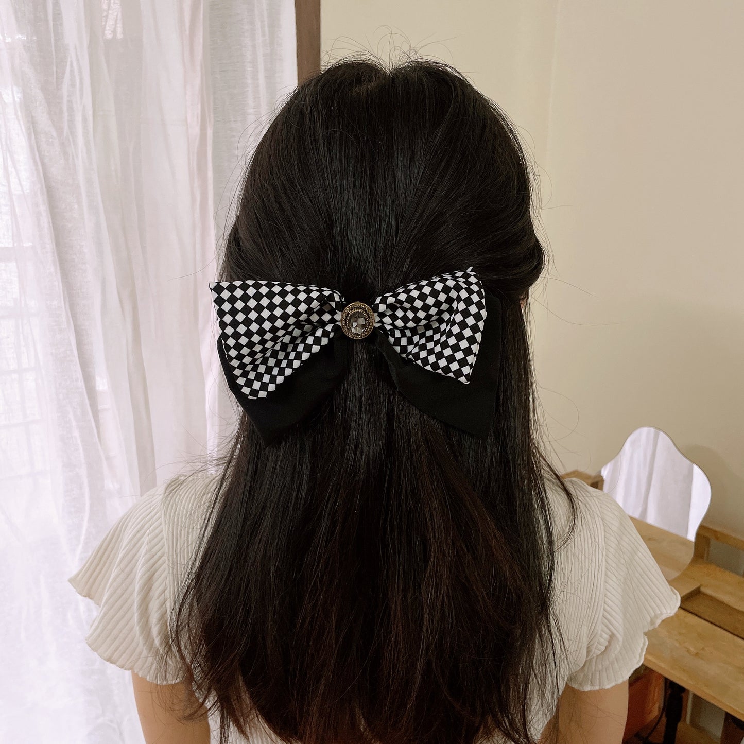 Charlotte Bow Clip