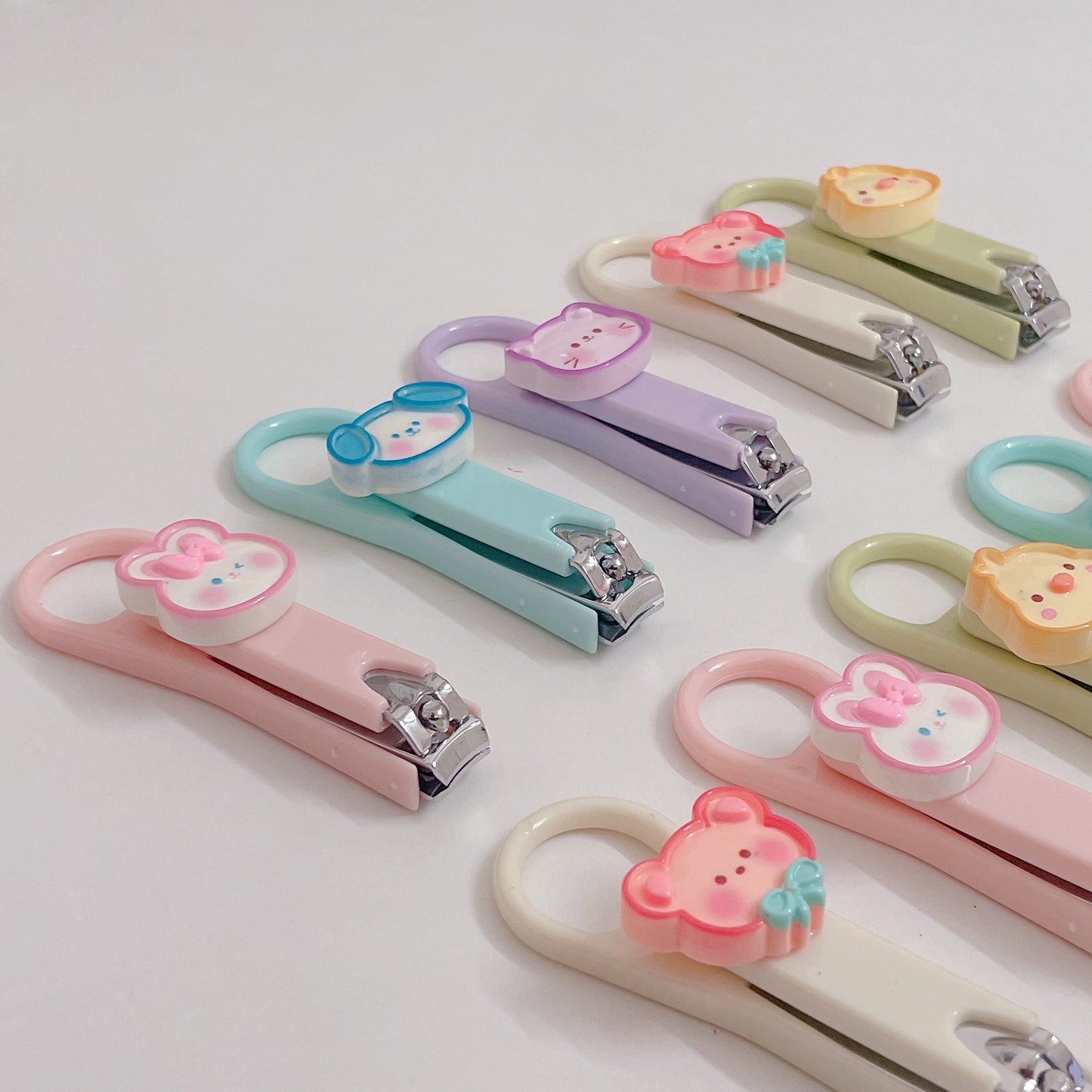 Cute Ahh Nailcutter (big)