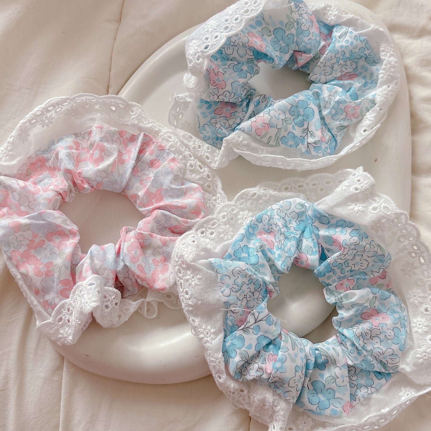 Primrose Coquette Scrunchy