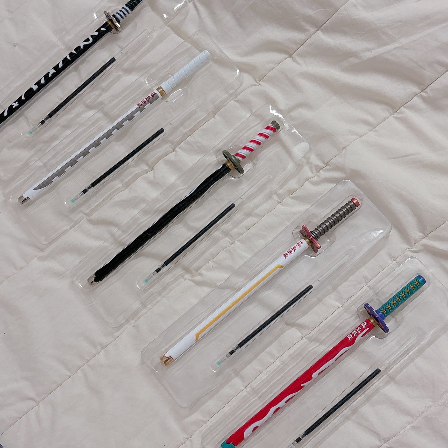 Demon Slayer Katana Pen with refill