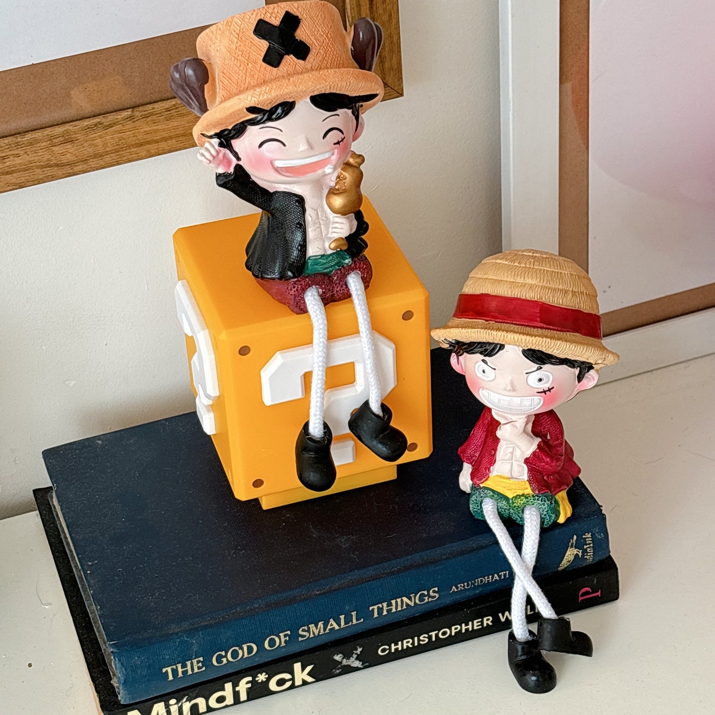 One piece hanging legs figurine